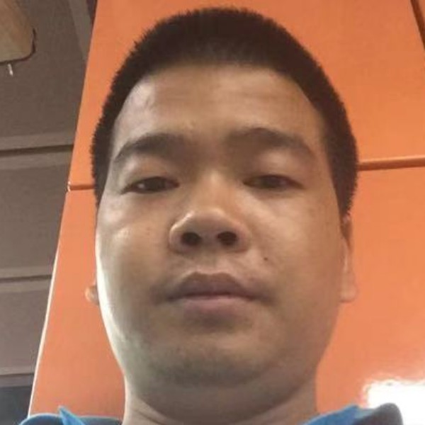 小伙和合适的照片