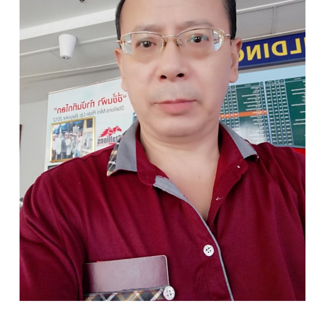 怕孤单闻月亮的照片