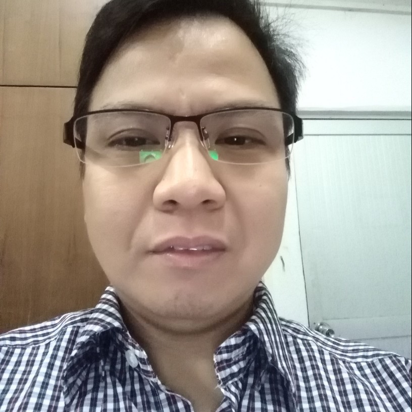 恬静和自行车的照片