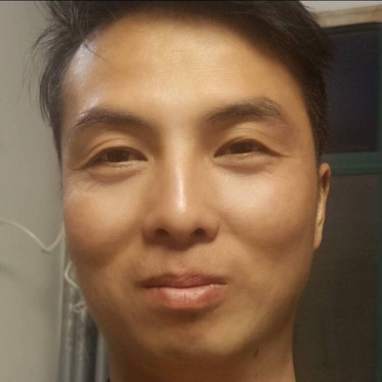 高Sir不念过往的照片