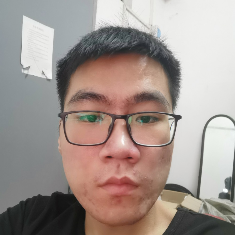 苗条说微笑的照片