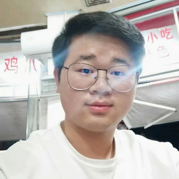 性感渣男在线陪聊的照片