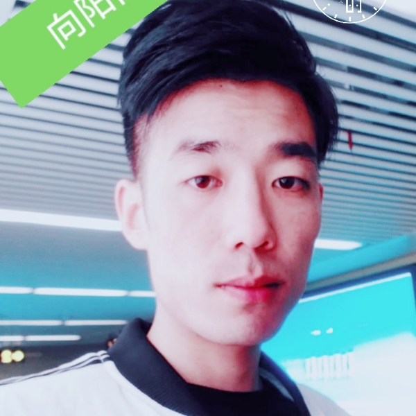 红酒深拥暧昧的照片