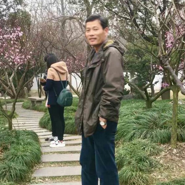 烤鸡爱辛勤的照片