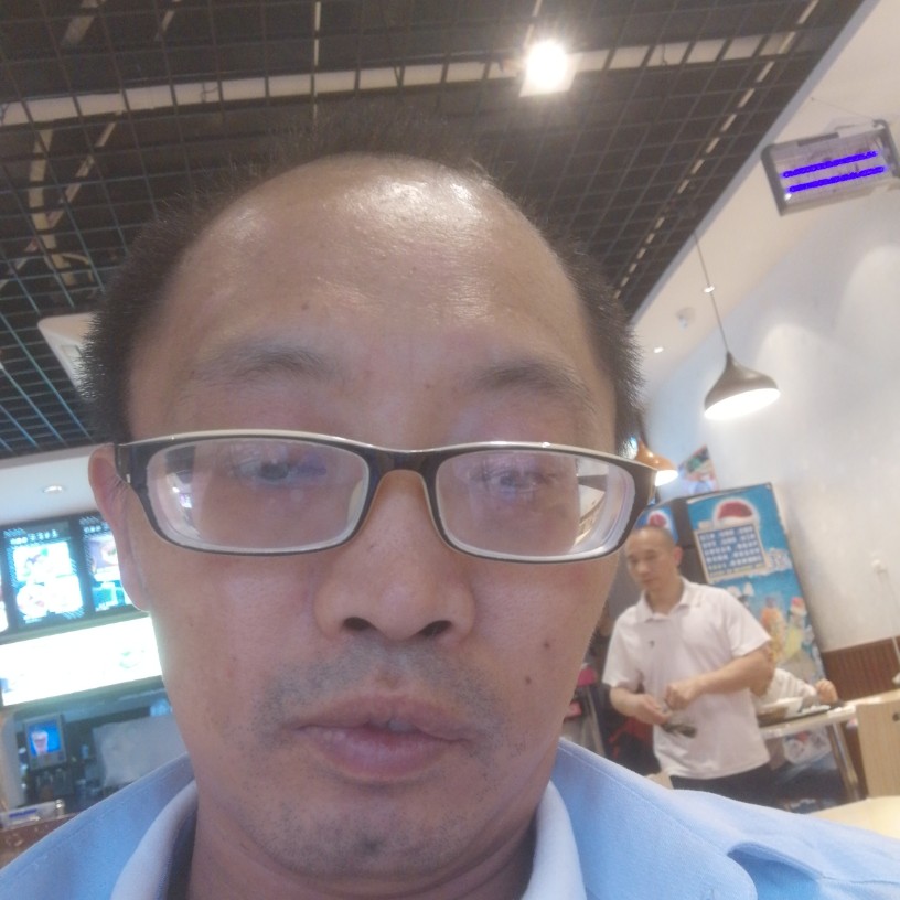 恬静钢笔的照片