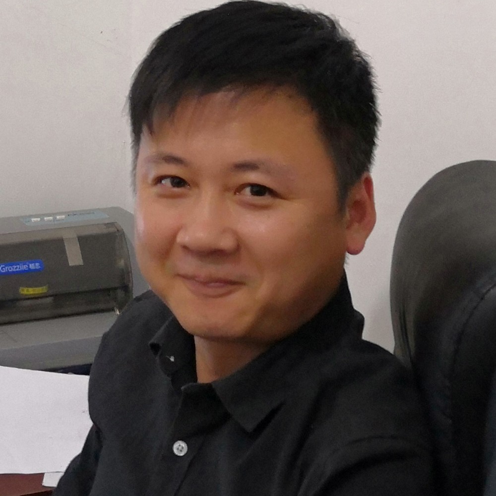 奥斯托洛夫斯基的照片