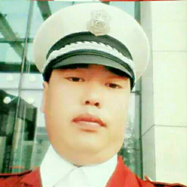 光亮羽裳的照片