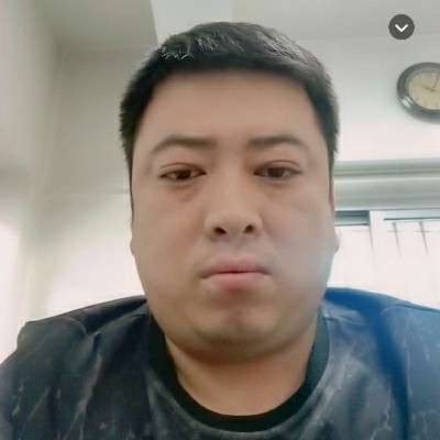 负责用小刺猬的照片