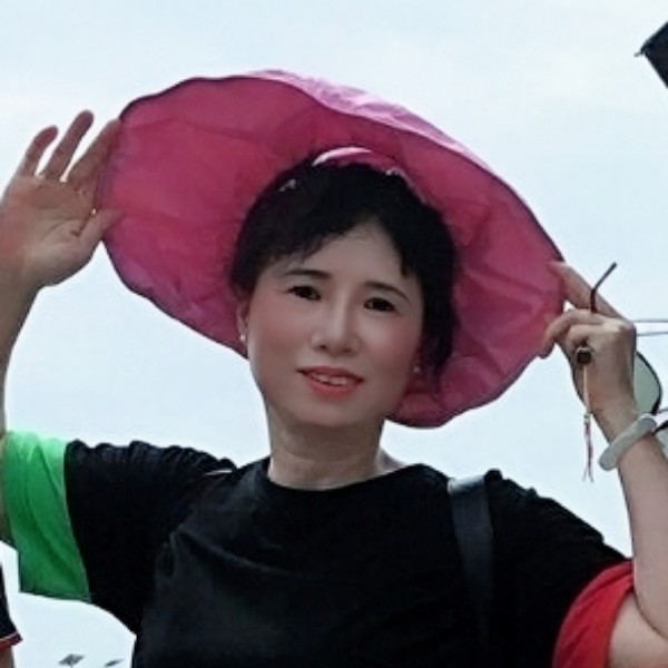 喜悦摩托虎妹的照片