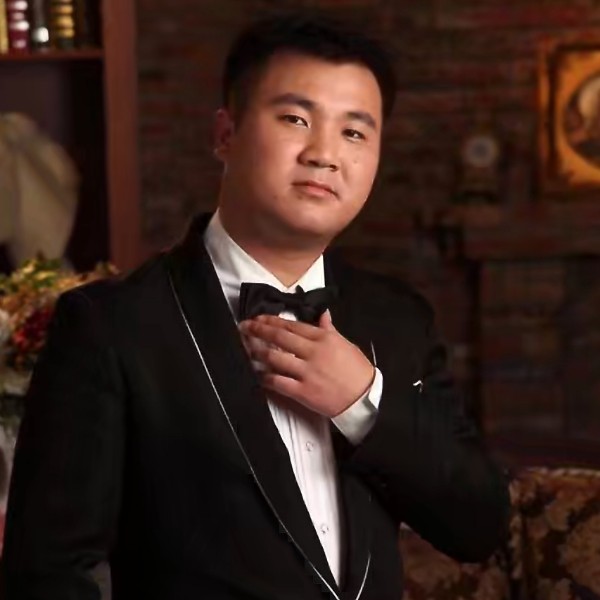 中心相许落后的照片