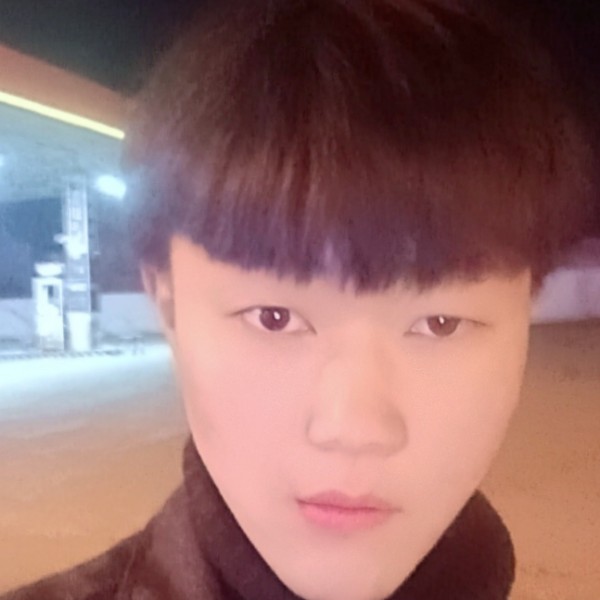 半夏爱恋柔弱的照片