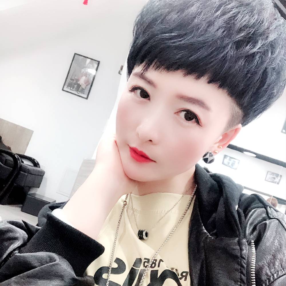 独寂回眸万宝路的照片