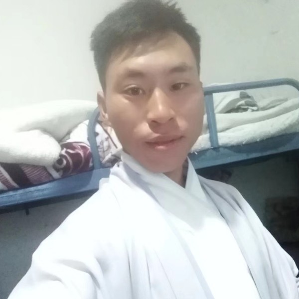 锦瑟悲凉的照片