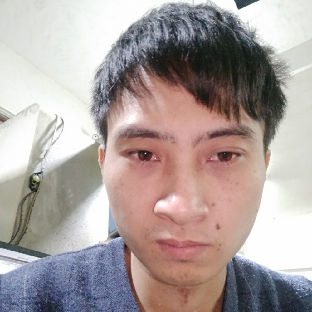 大叔还专注的照片