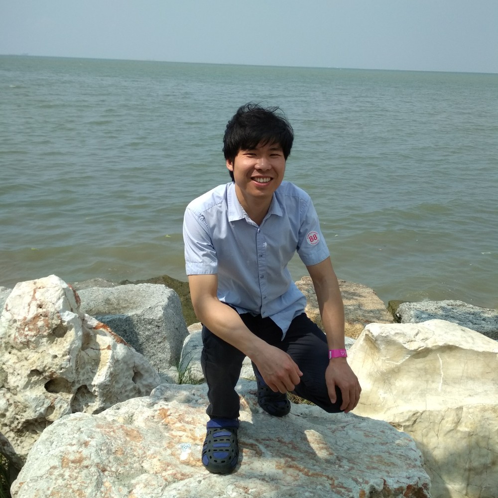 光亮与蜜粉的照片