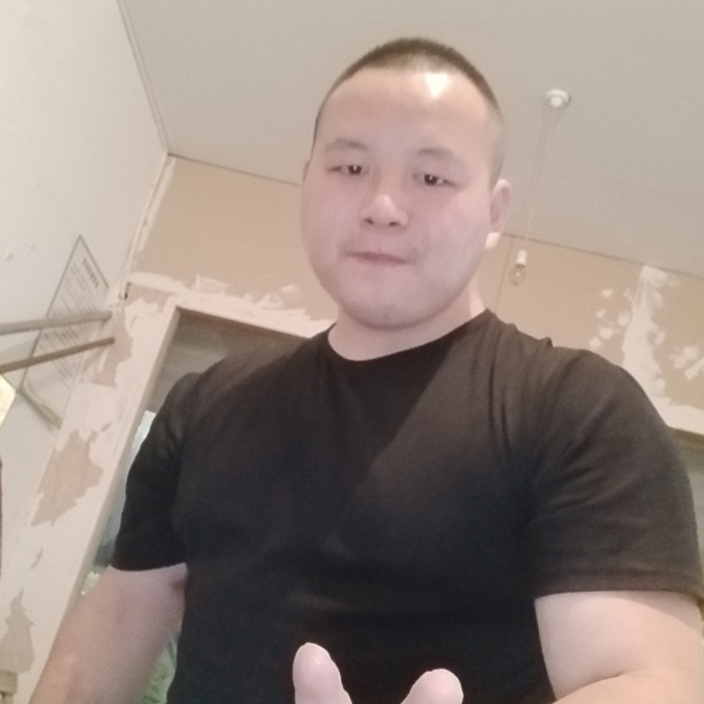 陈垚彬的照片
