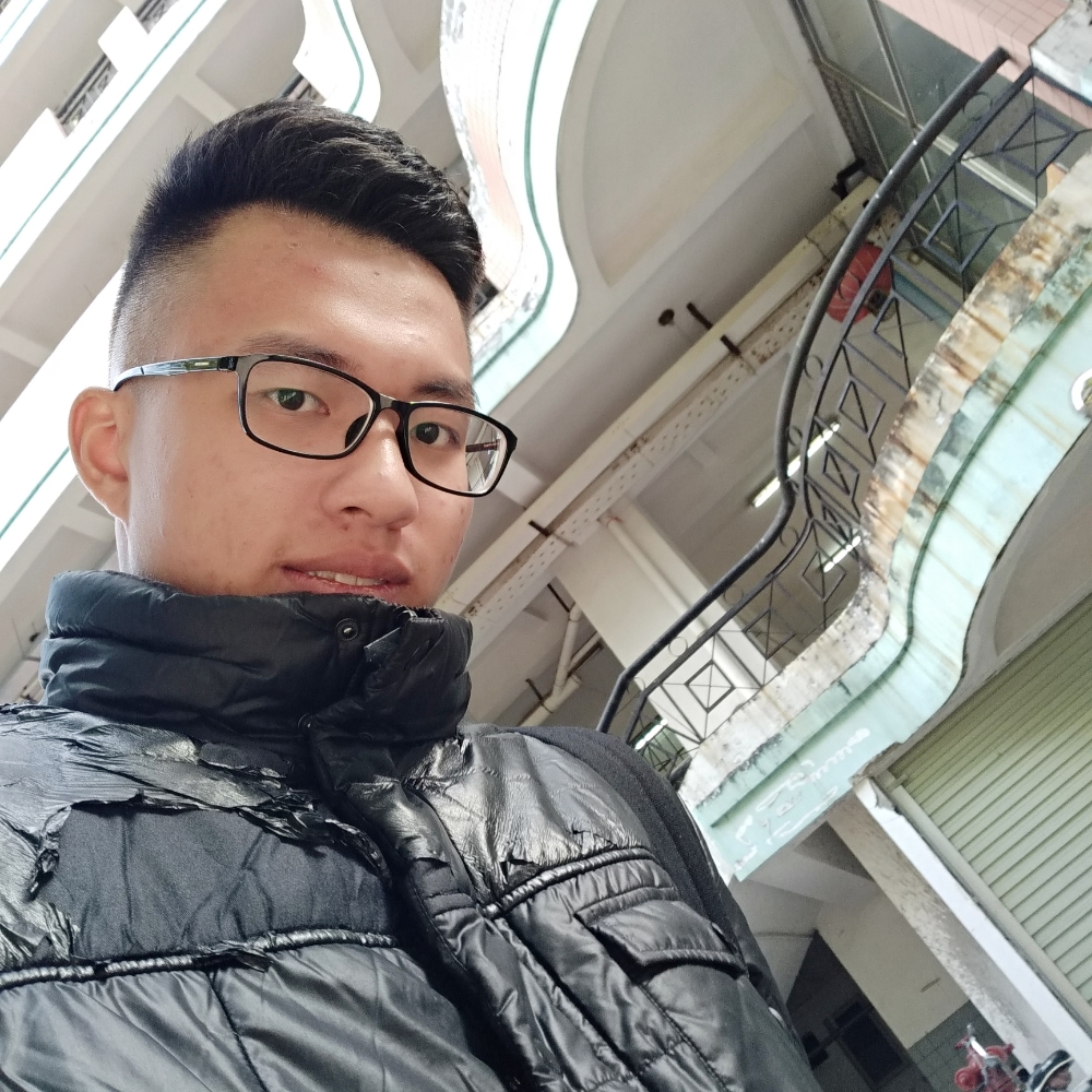 悦耳凝眸樱桃的照片