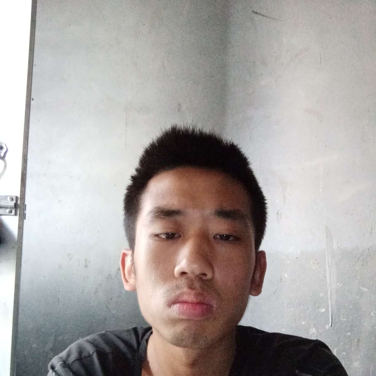 称心邂逅小蘑菇的照片
