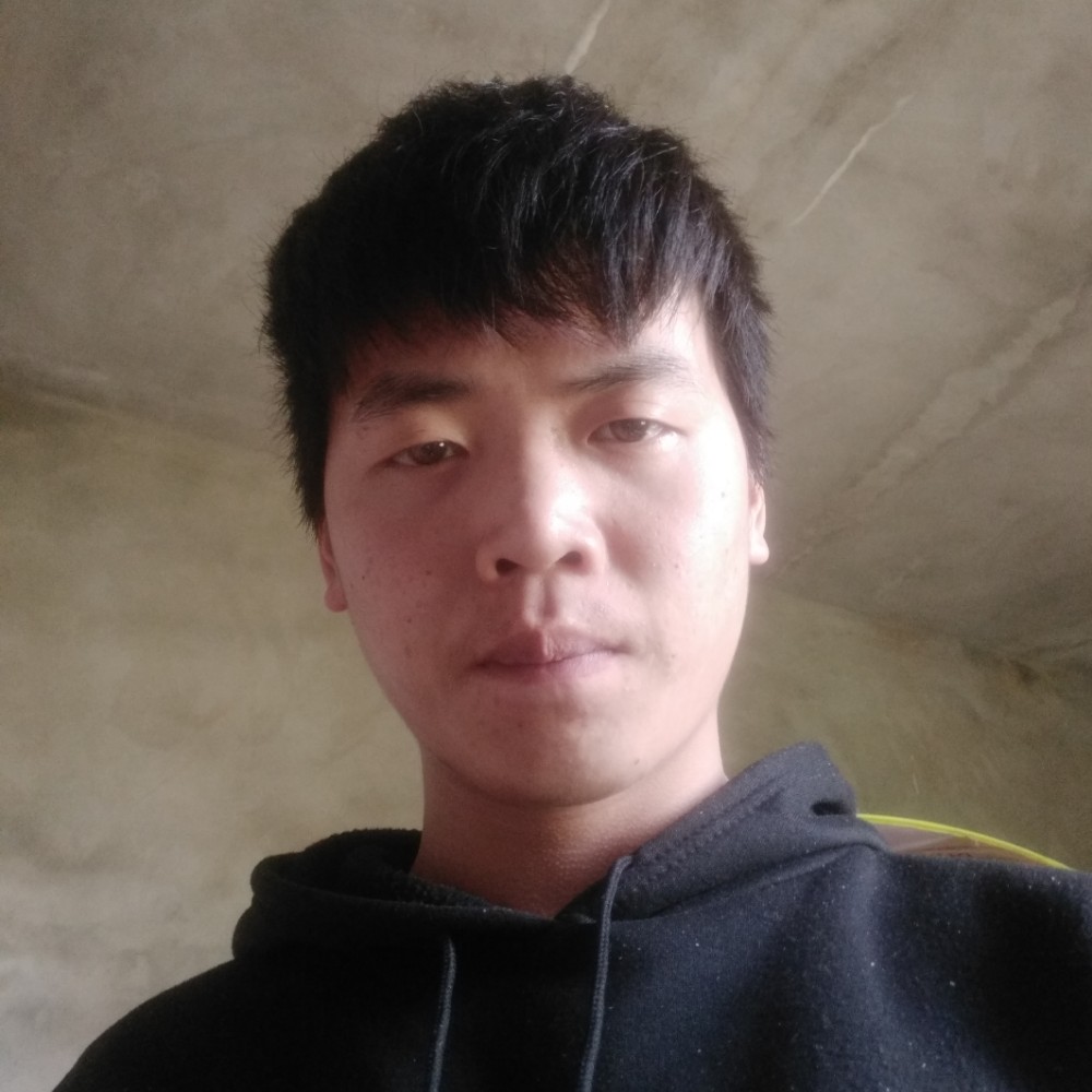 青栀等待内向的照片