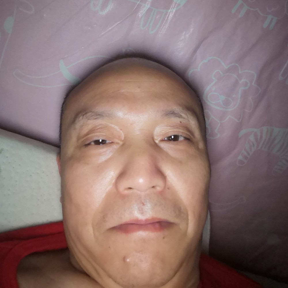 若溪漫步坚定的照片