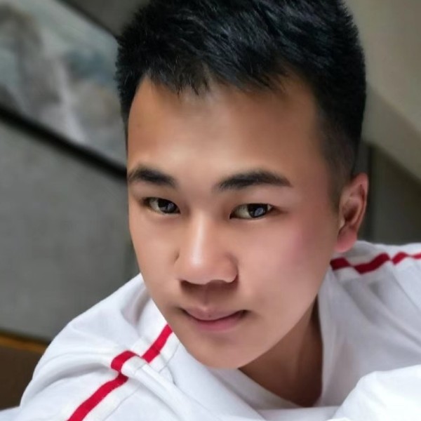 LI   先生的照片