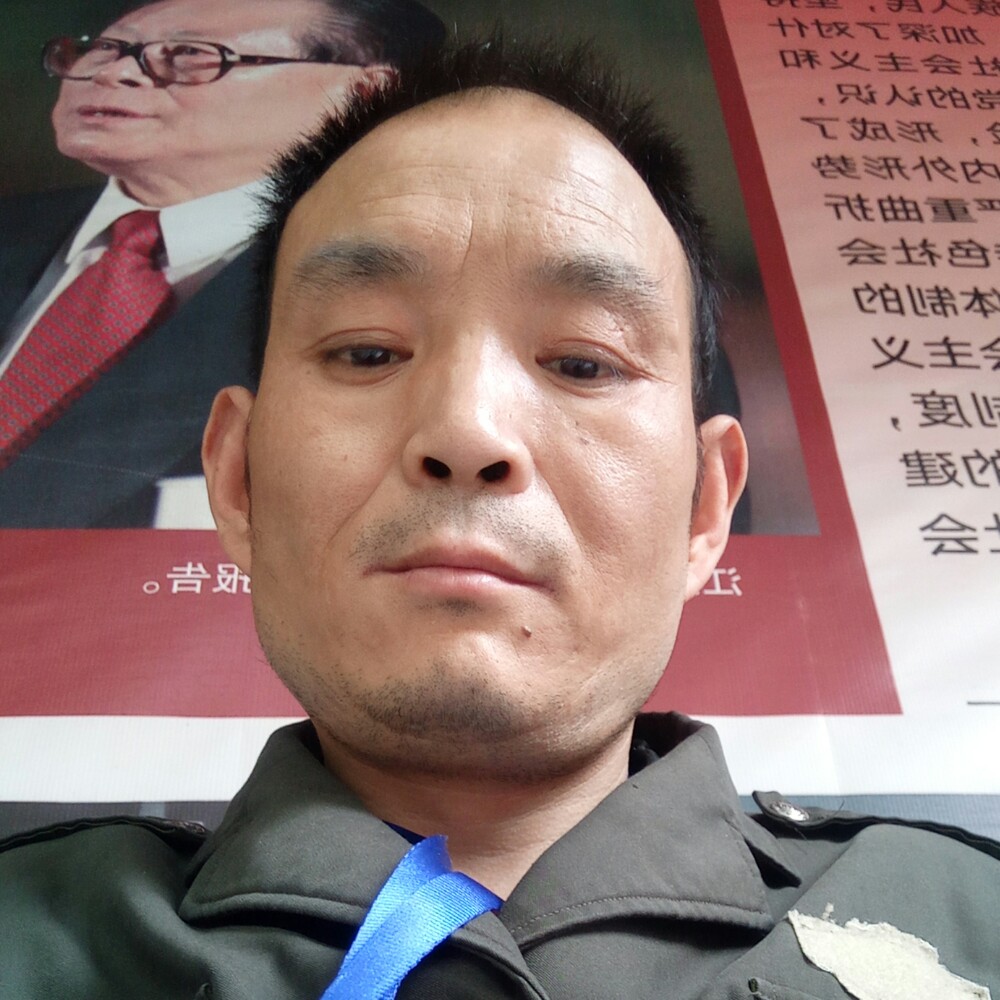 罗隆进的照片