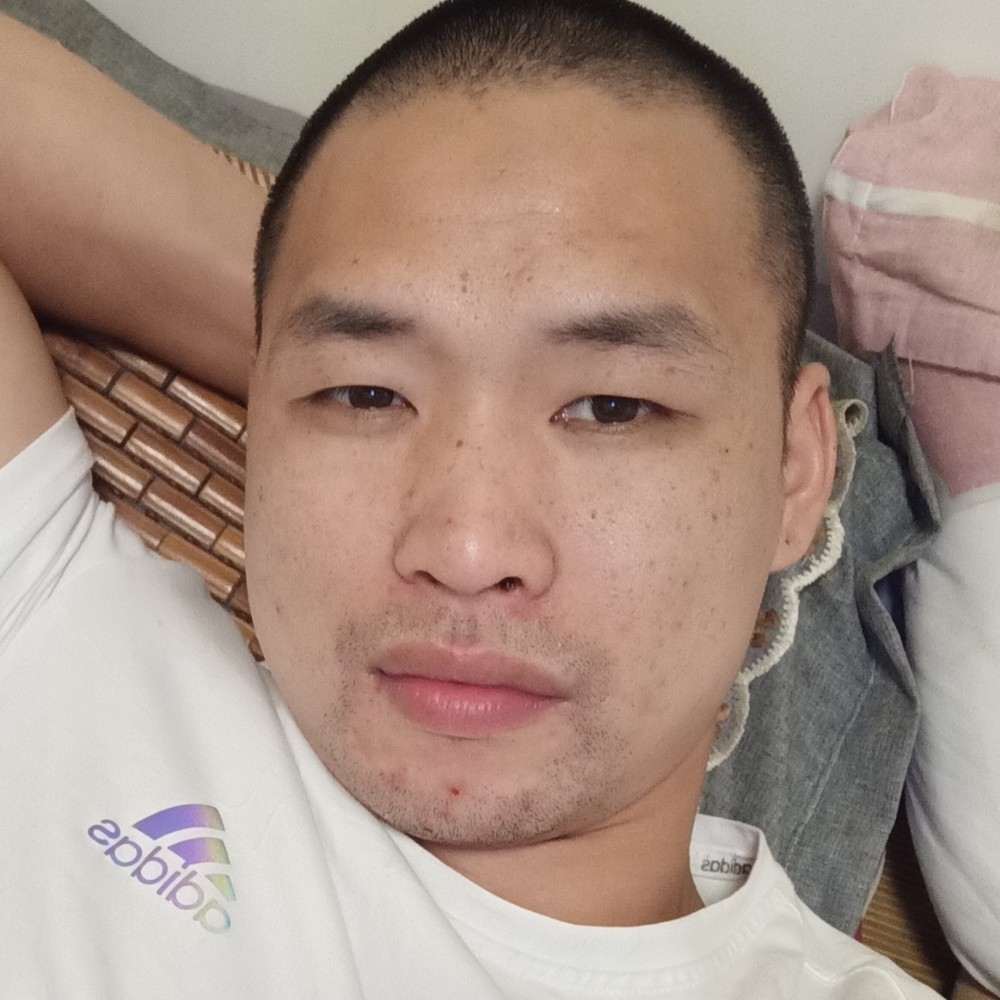 按在0的照片