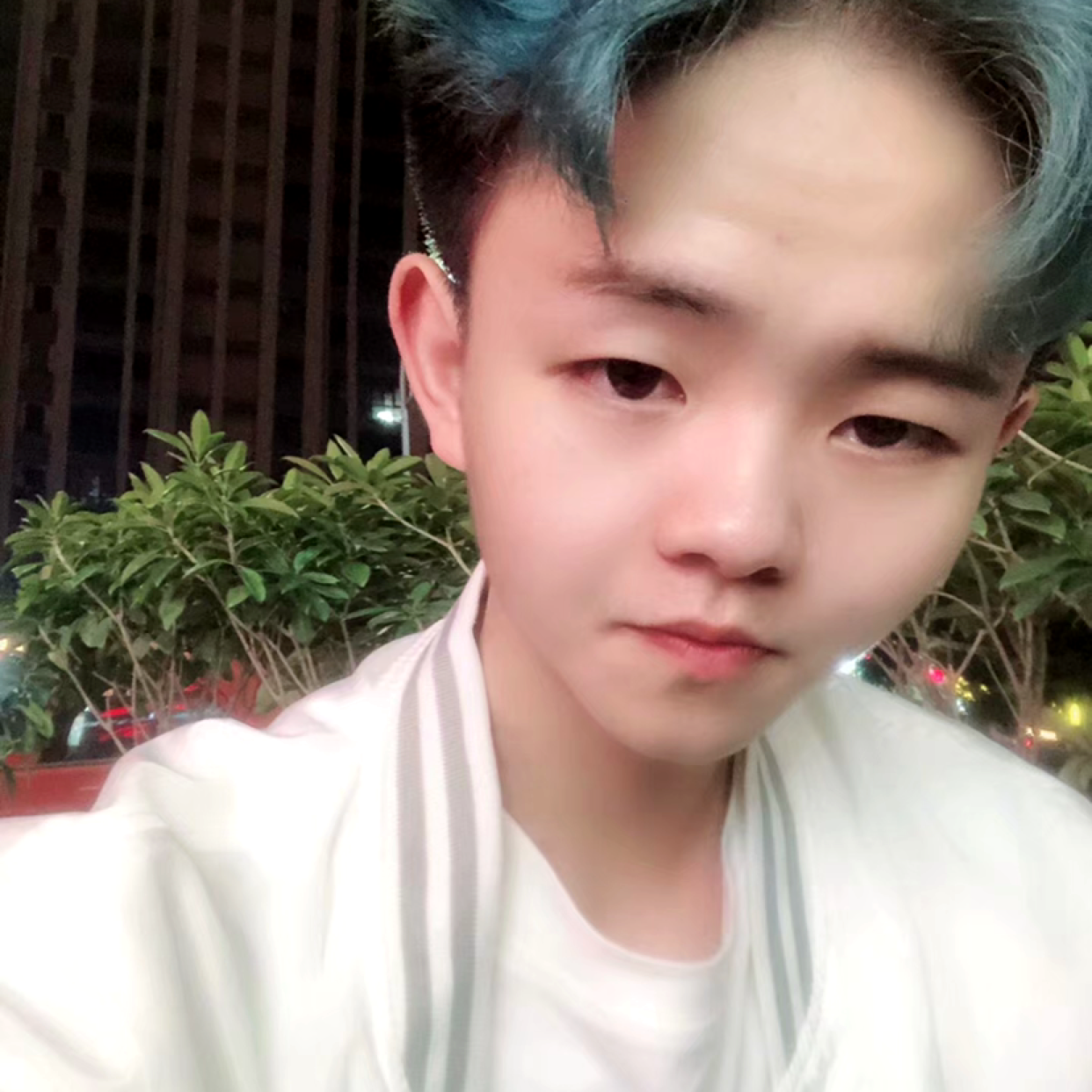 善良给小松鼠的照片