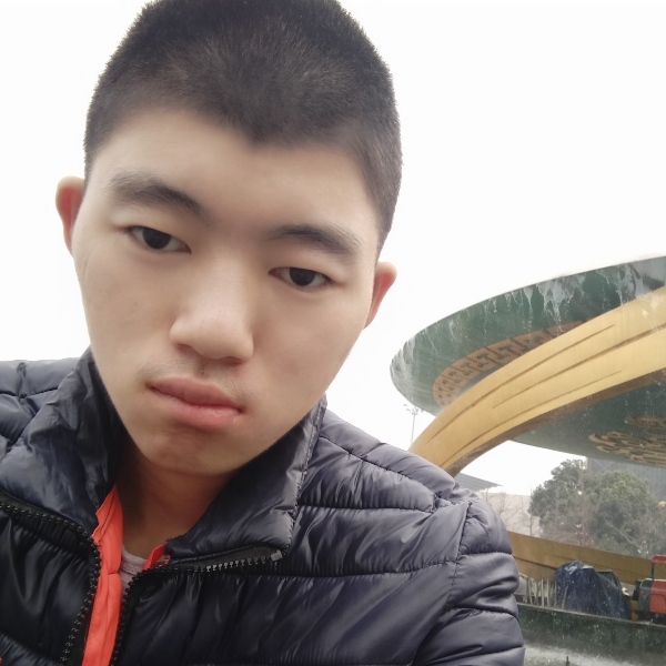 青花善良的照片