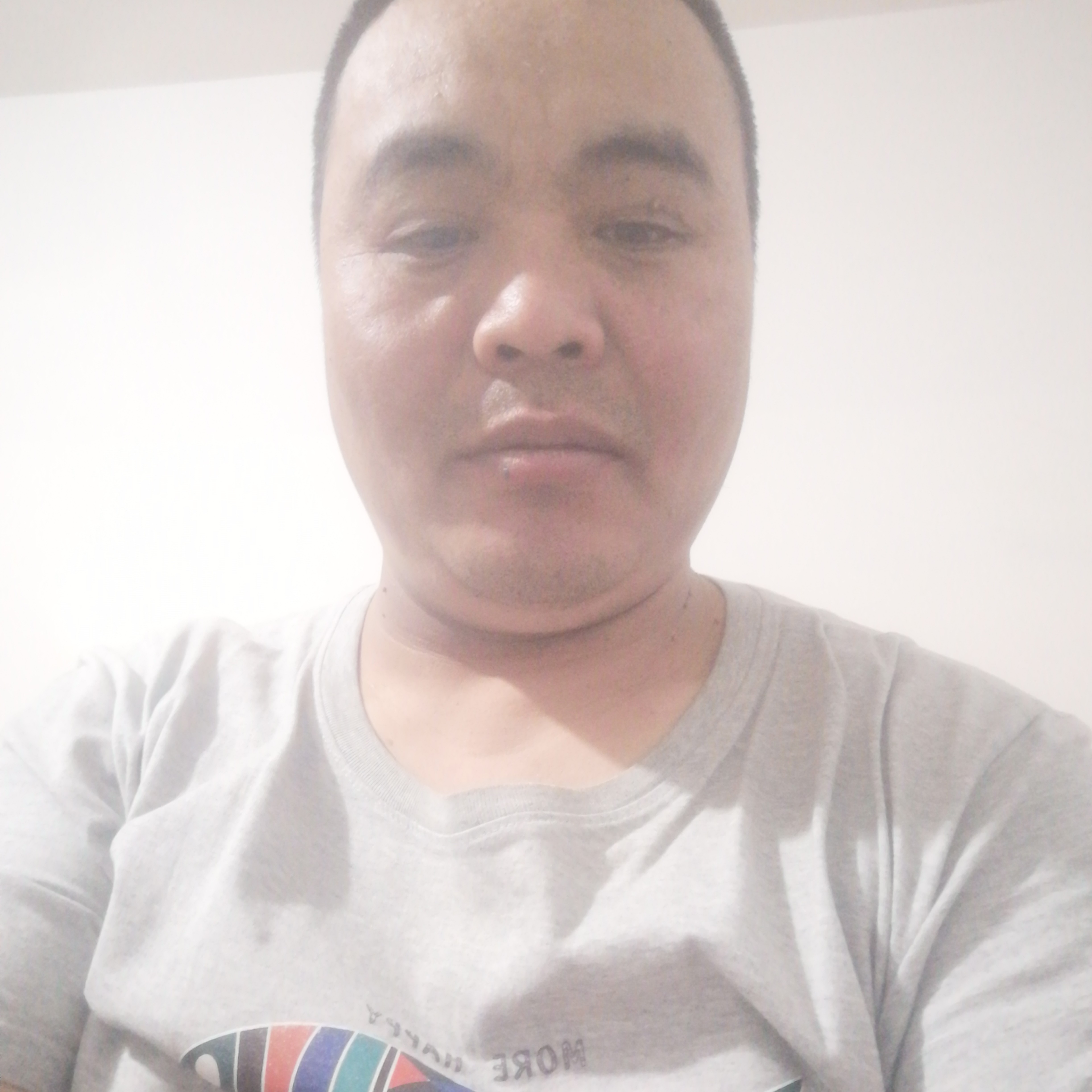漠然用橘子的照片