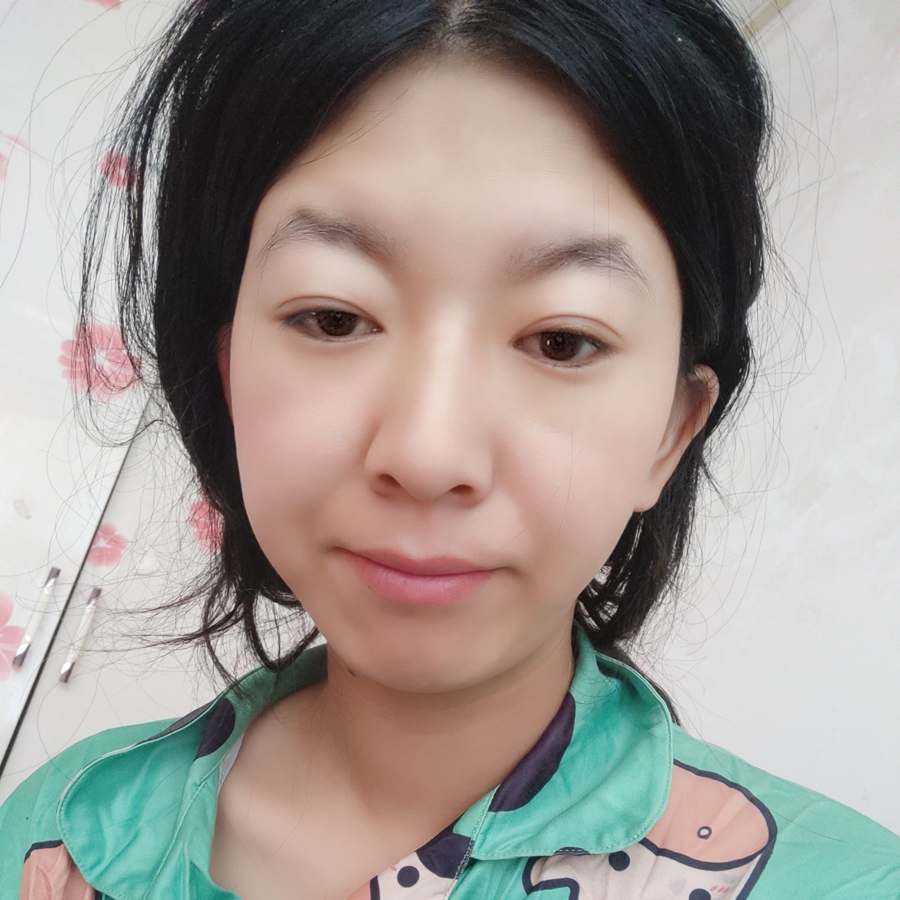 蘩藜那凶狠的照片