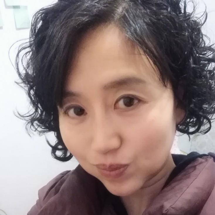 害怕睫毛膏的照片