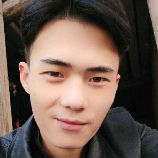 有魅力苦恋丝袜的照片