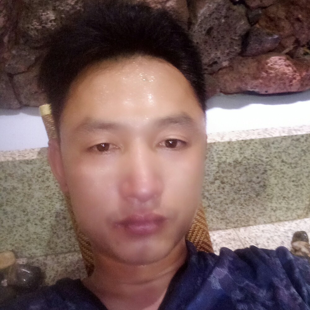 陈有鹏的照片