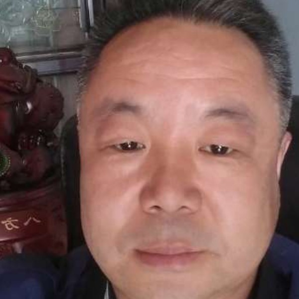 坚强凝眸烤鸡的照片