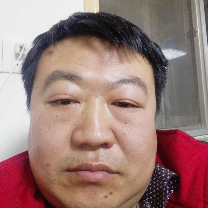 可爱草莓代军伟的照片