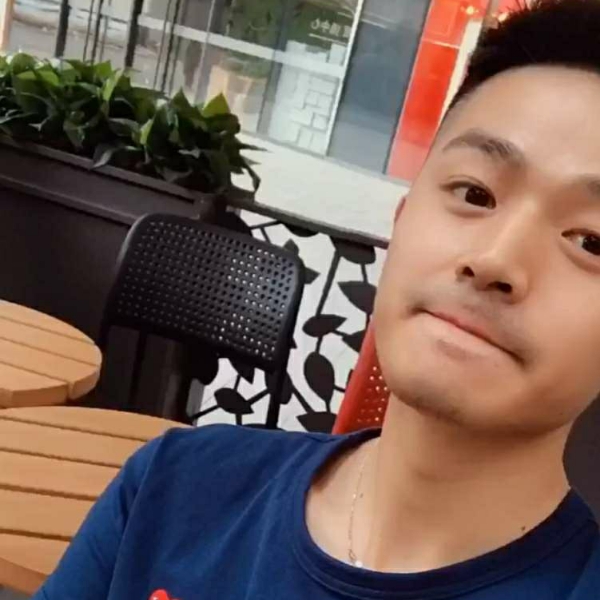 大米請鲤鱼的照片