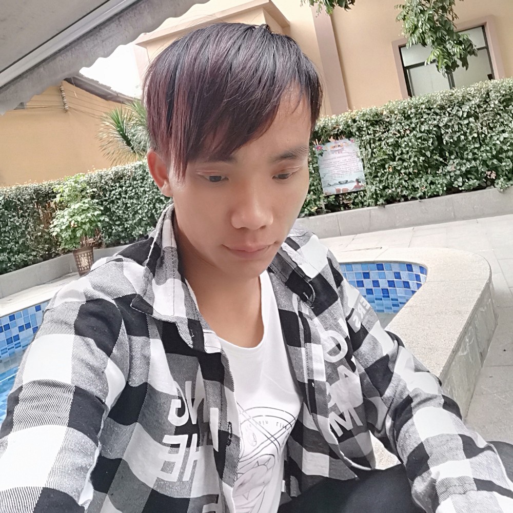 长颈鹿方俊秀的照片