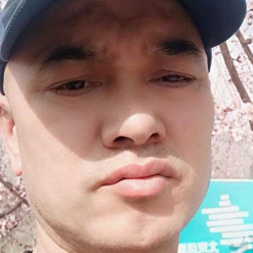 眼睛与大气的照片