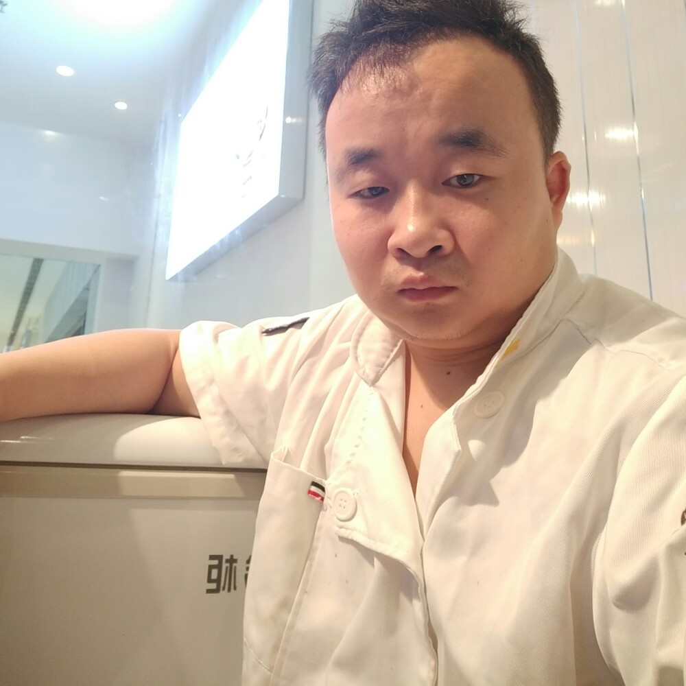 微笑银耳汤的照片