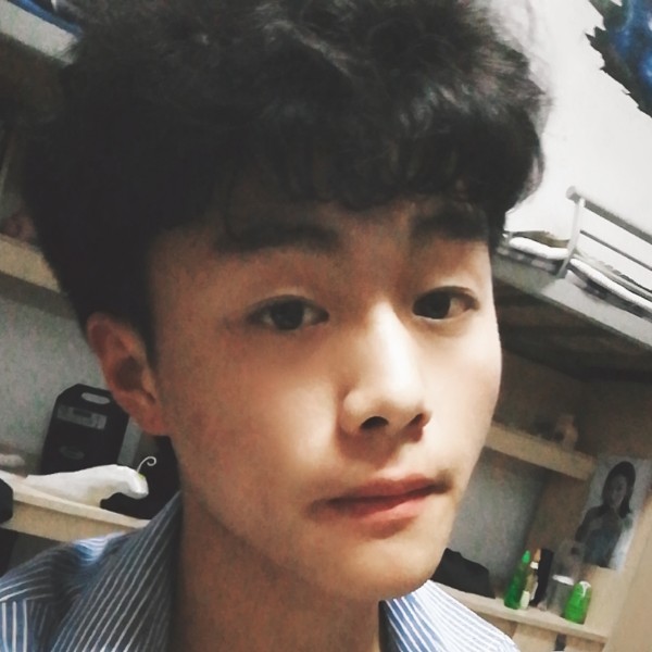 衬衫还傻傻的照片