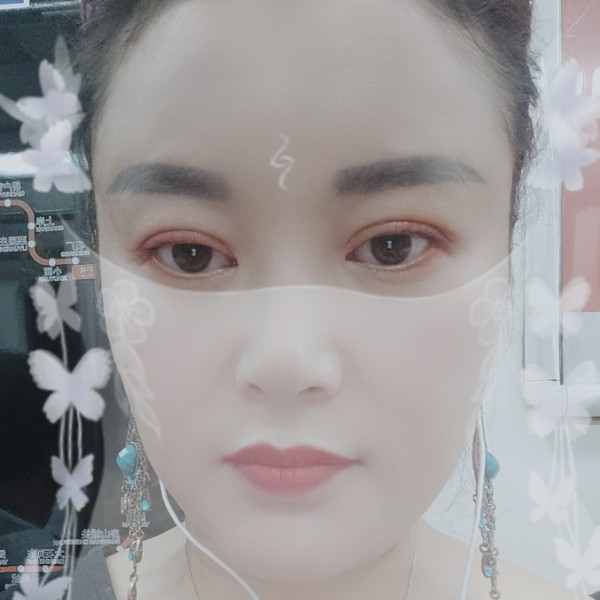 李明霞的照片
