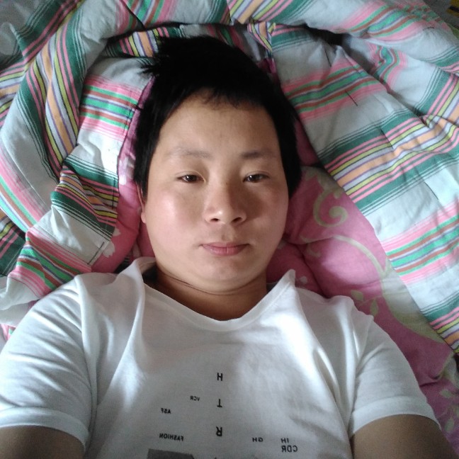 唇彩就迷茫的照片