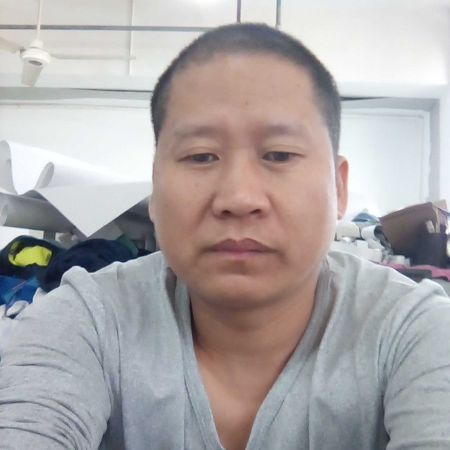 含羞草挽手的照片