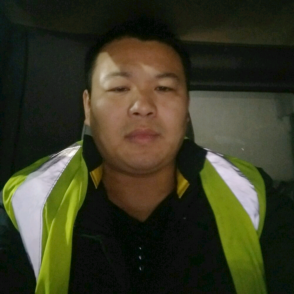怕孤独回眸皮带的照片
