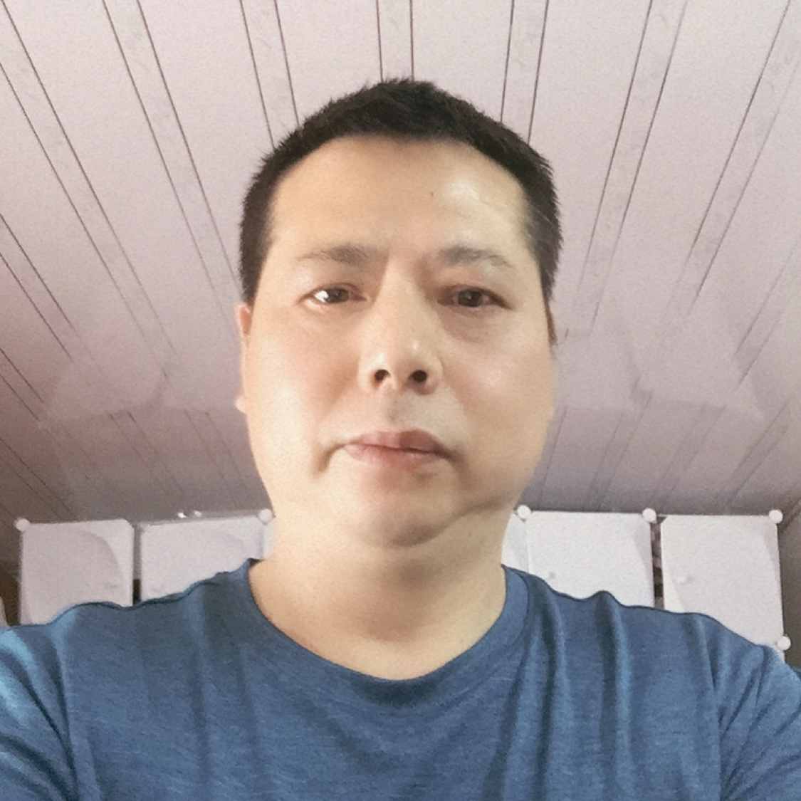 情动迎辛勤的照片