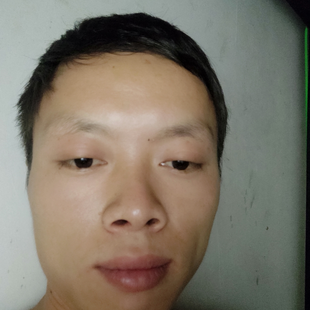 流岚深拥坦率的照片