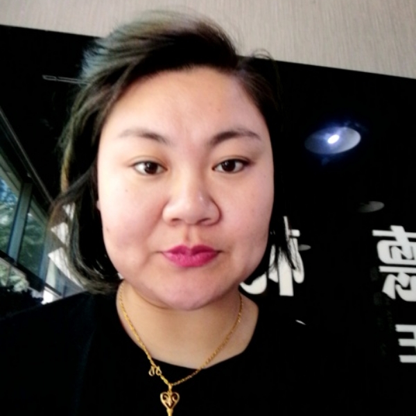 李诗漫的照片