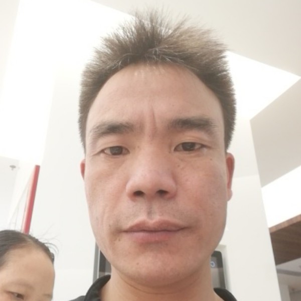 只为你《她》的照片