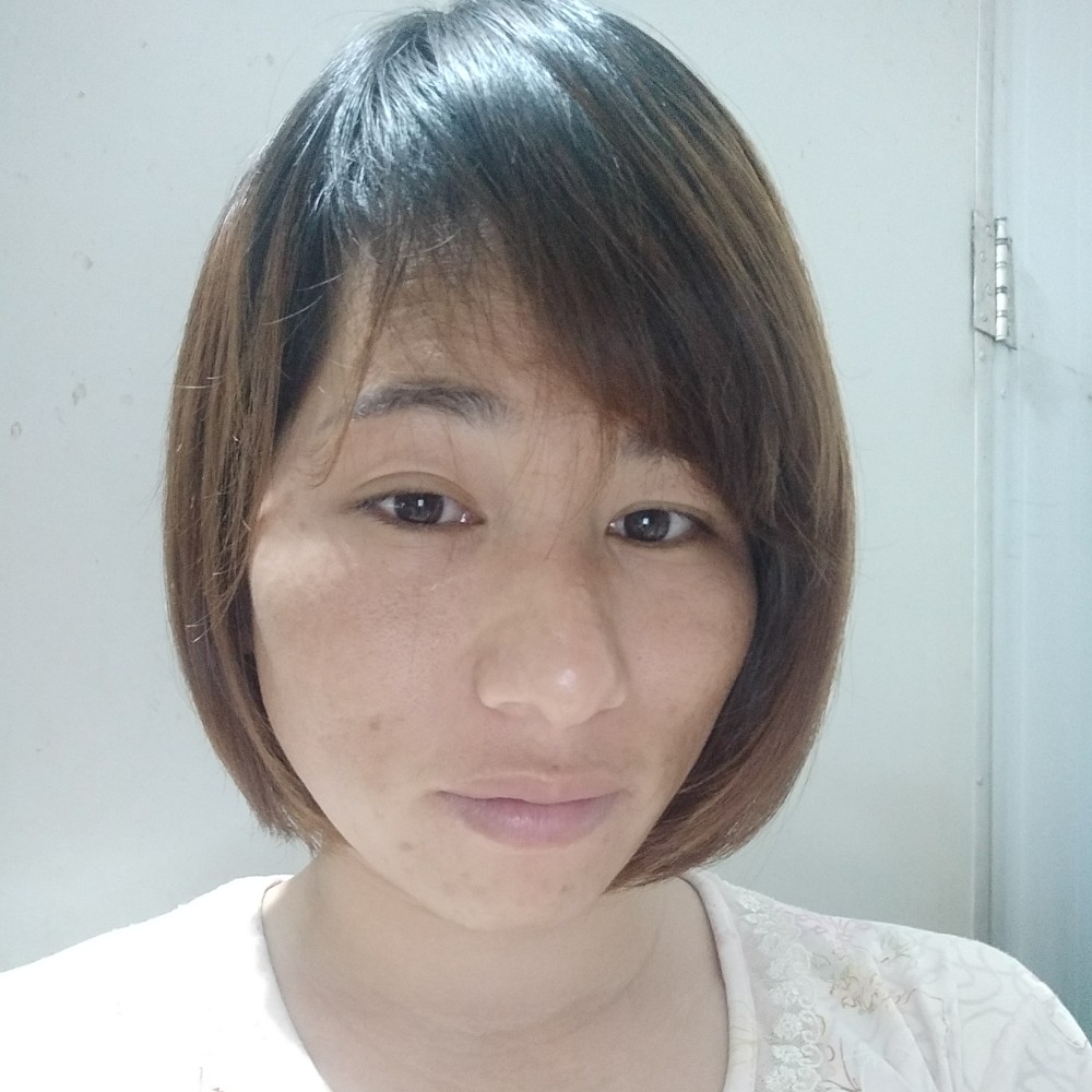 六丫头的照片
